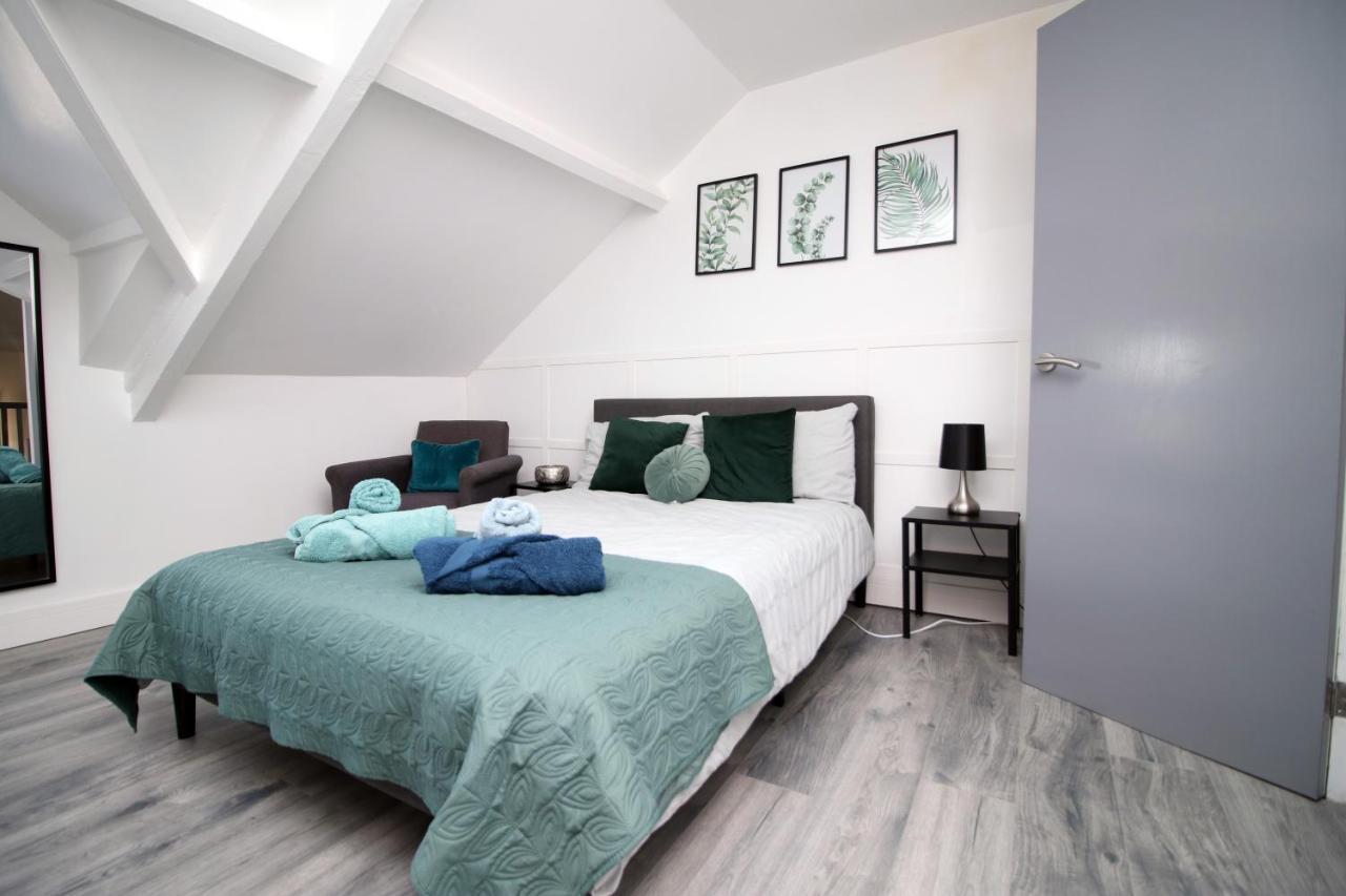 Апартаменты Executive Style 2 Bed Flat In Bridgend F2 Экстерьер фото