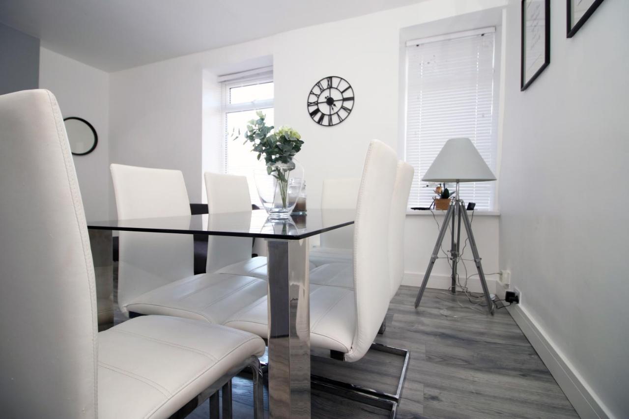 Апартаменты Executive Style 2 Bed Flat In Bridgend F2 Экстерьер фото