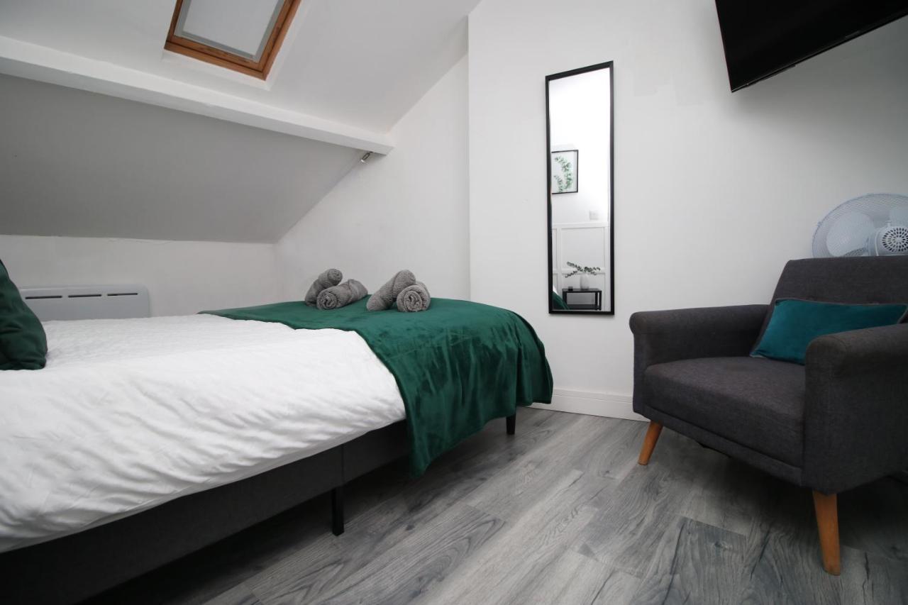 Апартаменты Executive Style 2 Bed Flat In Bridgend F2 Экстерьер фото